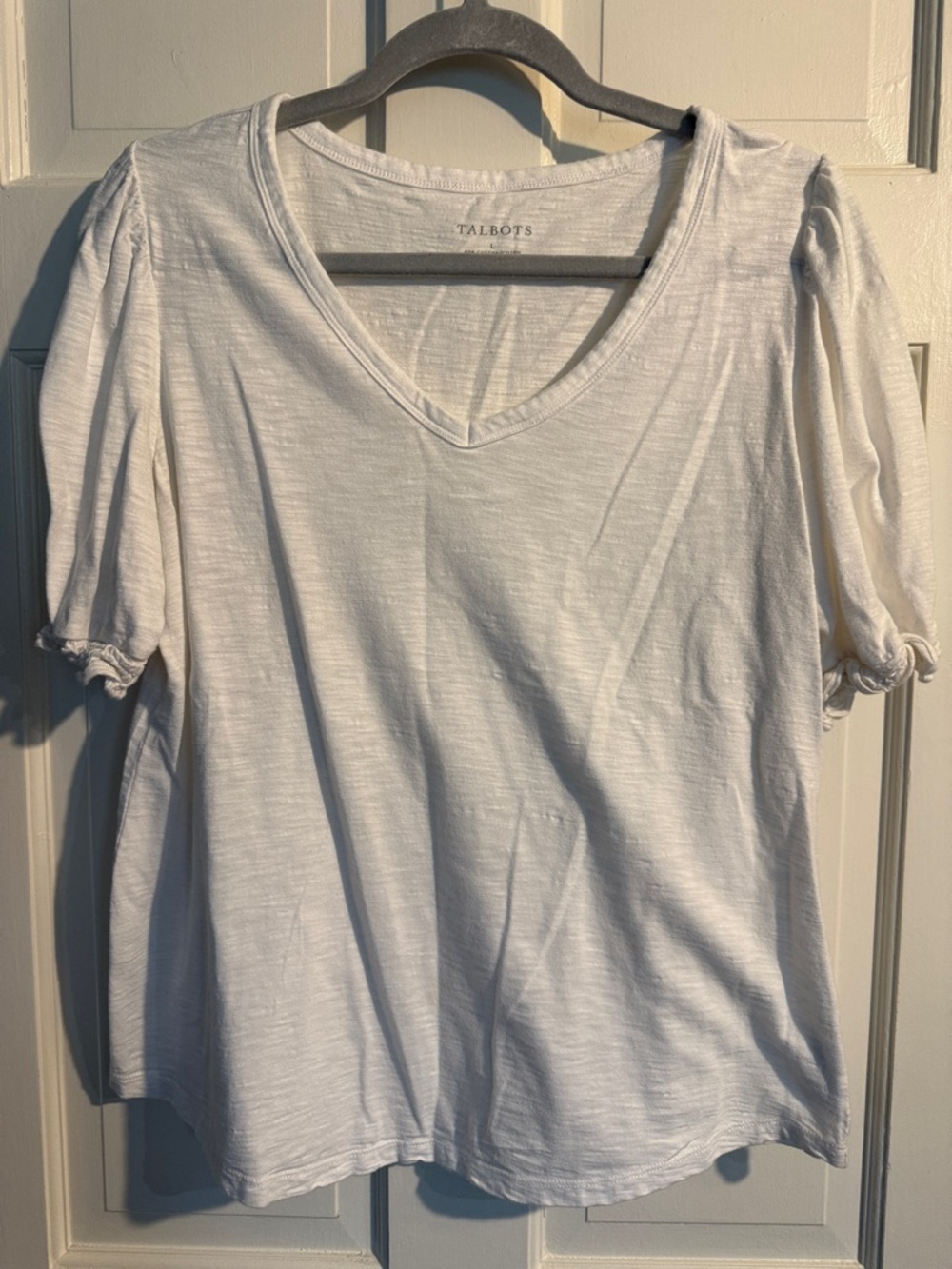 Talbots White V-Neck Short Sleeve Tee with Puff Sleeve Detail